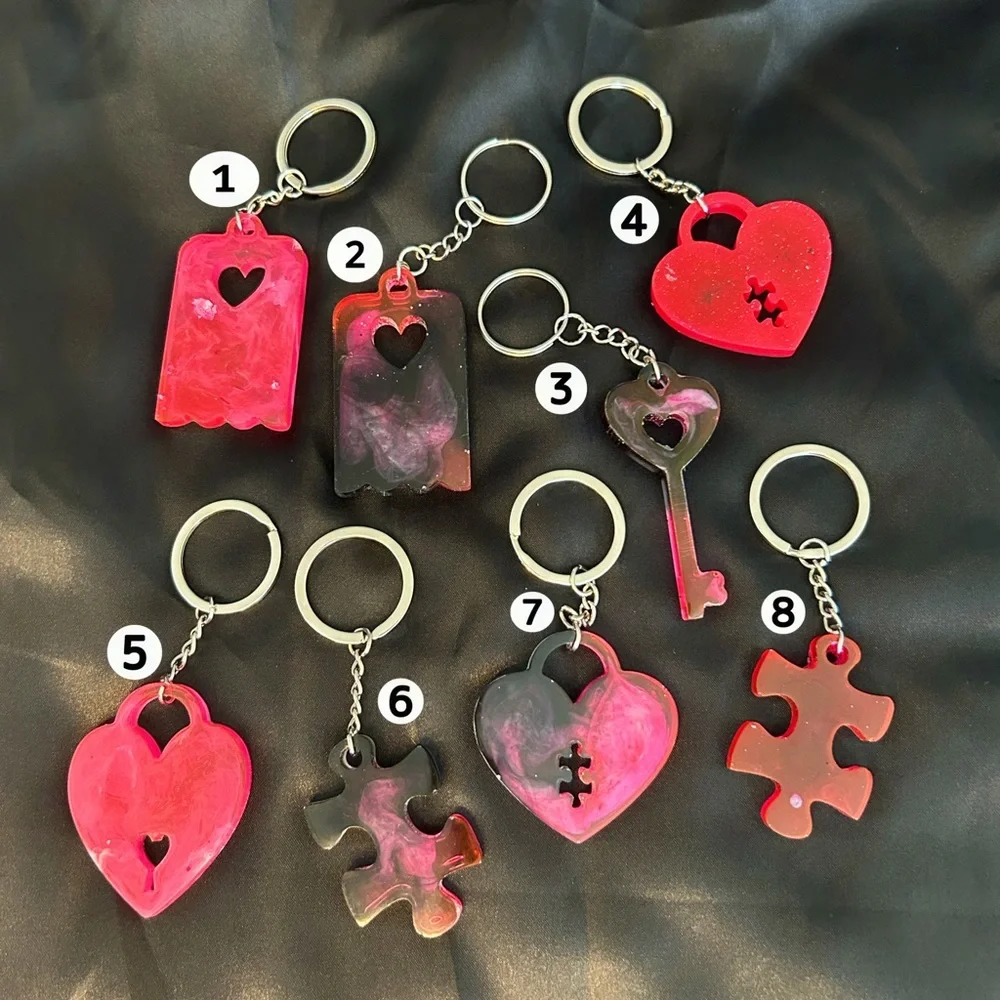 🟡 2/$10 🟡 Keychains - Picture 1 of 6